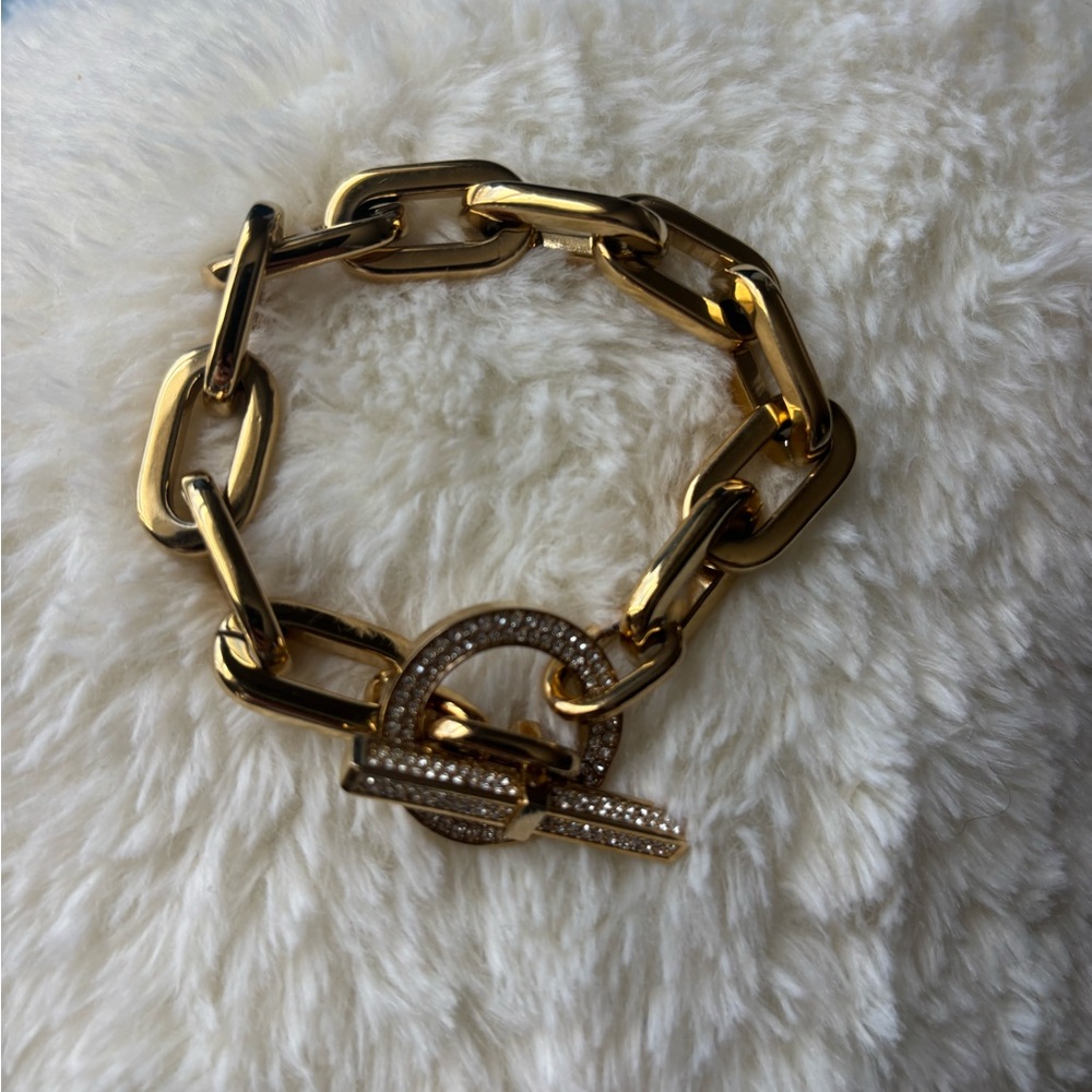 Michael Kors Elegant Gold Chain Bracelet